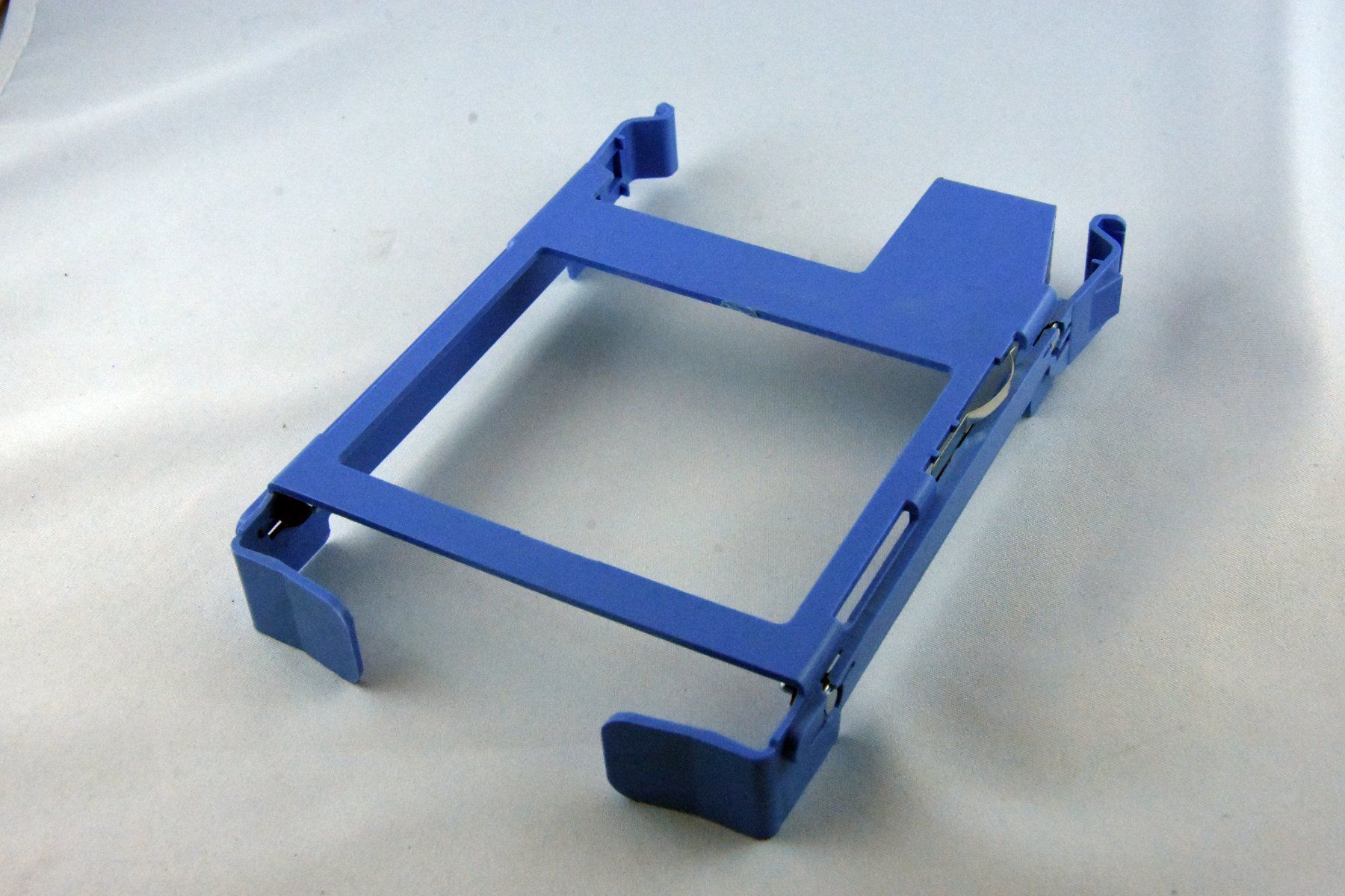 Dell Dischi rigidi: DELL Hard Disk Drive Tray 1B31D2800-600-G – Usato da Künten venduto da Arktisde 1