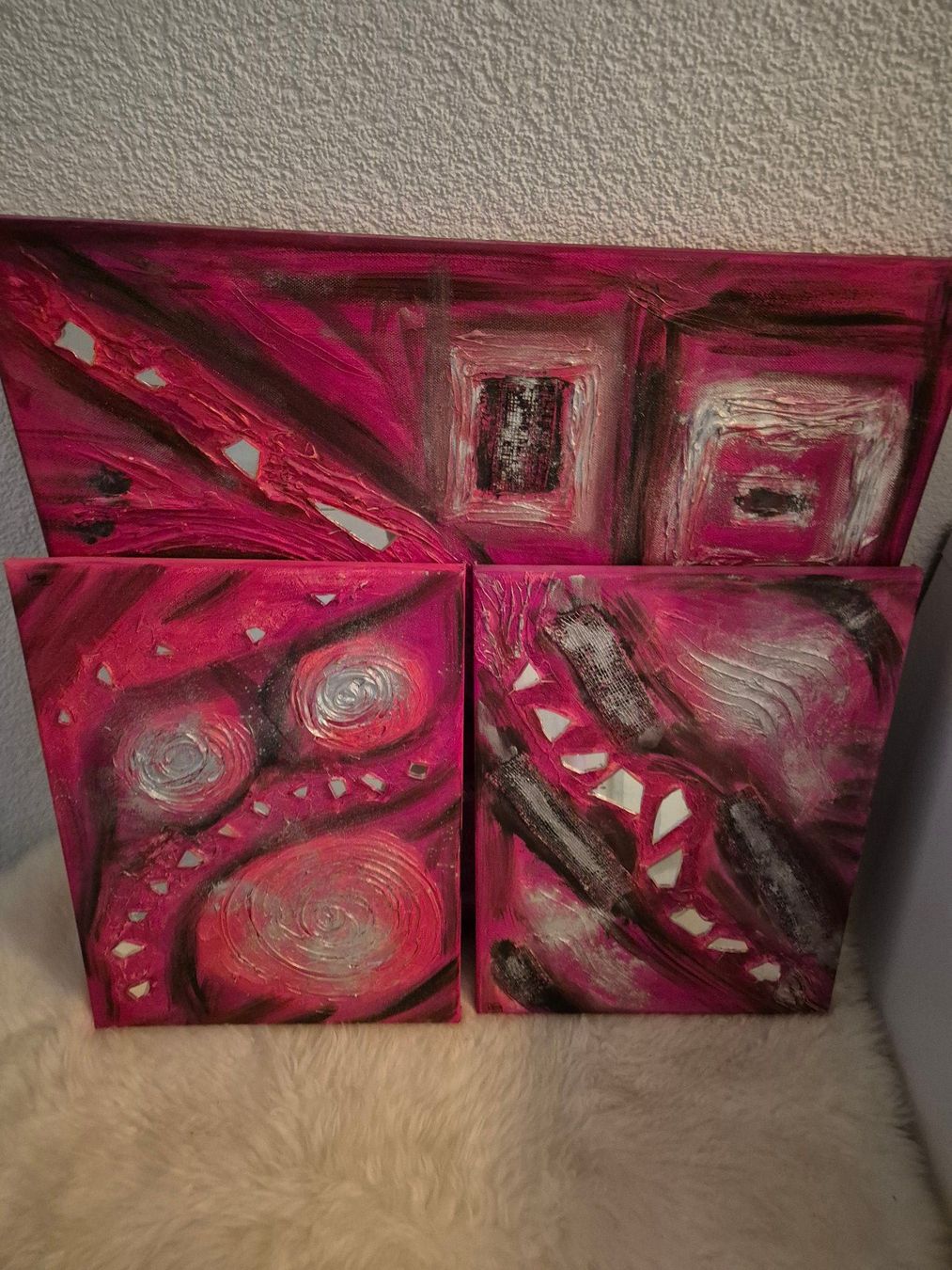 Gemälde: 3-teiliges Acryl Leinwandbild Rot – Gebraucht aus Langenthal von Camelstar 4