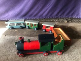eisenbahn zug holzzug gross lokomotive mit 4 anhängern