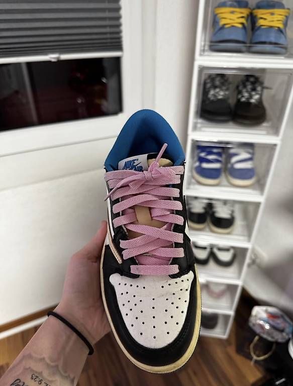 Scarpe da uomo: Travis Scott Jordan 1 low – Usato da Lupfig venduto da CEichi812 1