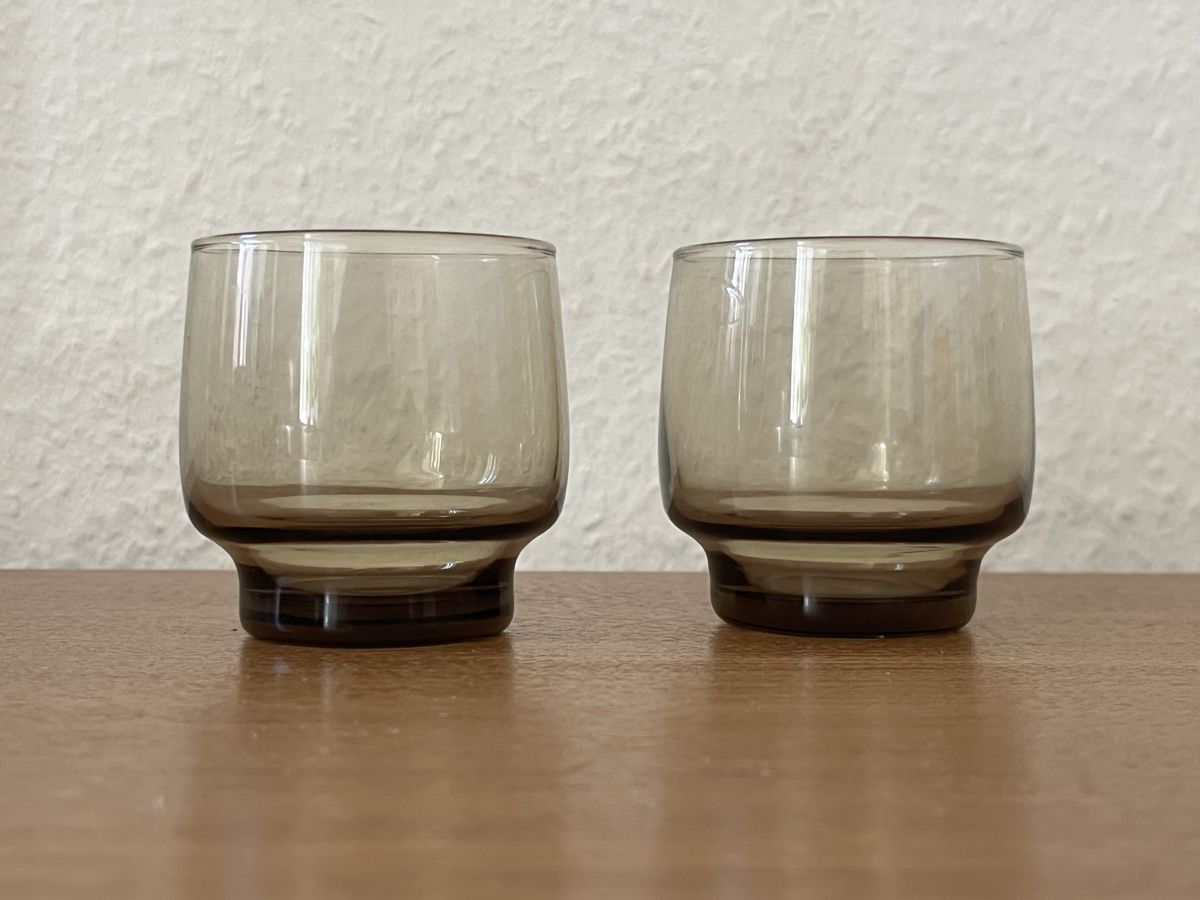 Bicchieri: verre fumé vintage  – Usato da La Chaux-de-Fonds venduto da vert_j
