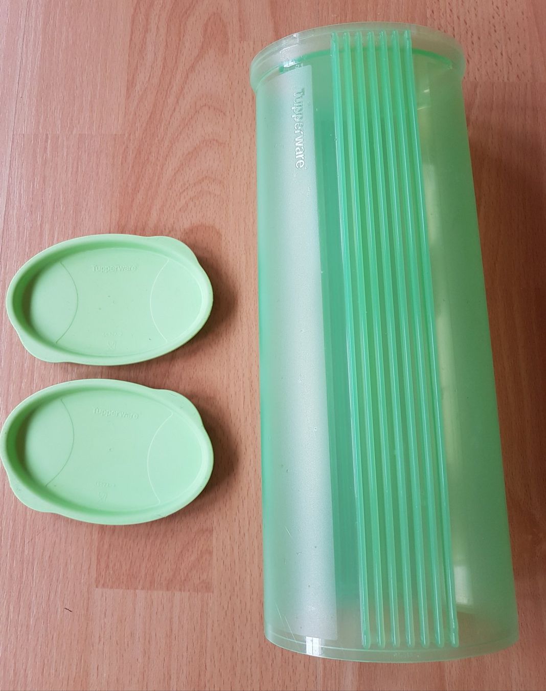 Tupperware Behälter & Ähnliches: TUPPERWARE BEHÄLTER SPAGHETTI (NEUWERTIG) – Neu (gemäss Beschreibung) aus Sax von spazieren 1
