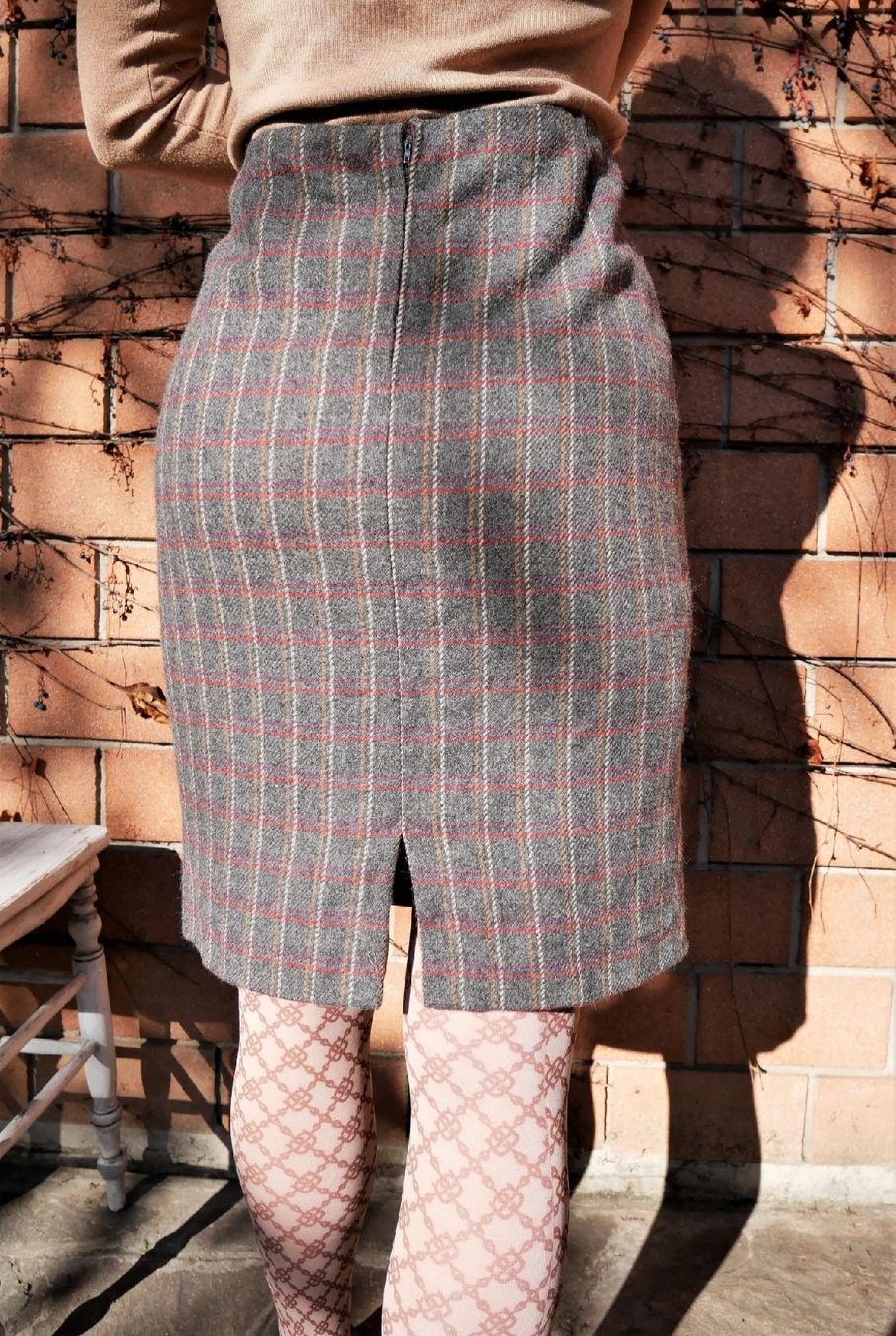 Completi & Tailleur: Vintage Roccobarocco tailored wool skirt suit – Nuovo (secondo la descrizione) da La Tour-de-Peilz venduto da dAutrefois 7