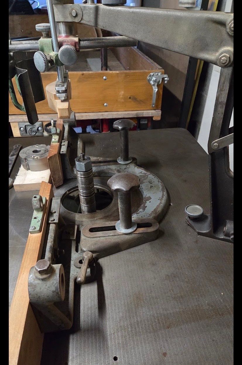 Toutes les machines: Kehlmaschine (Oldtimer) – D'occasion à Saxeten par Corolla04 3