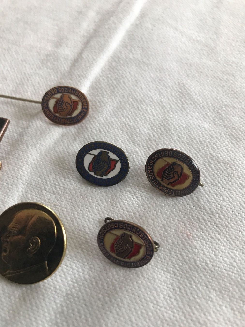 Medaglie: DDR Anstecker / Medaille – Usato da Rebstein venduto da gimmma 3