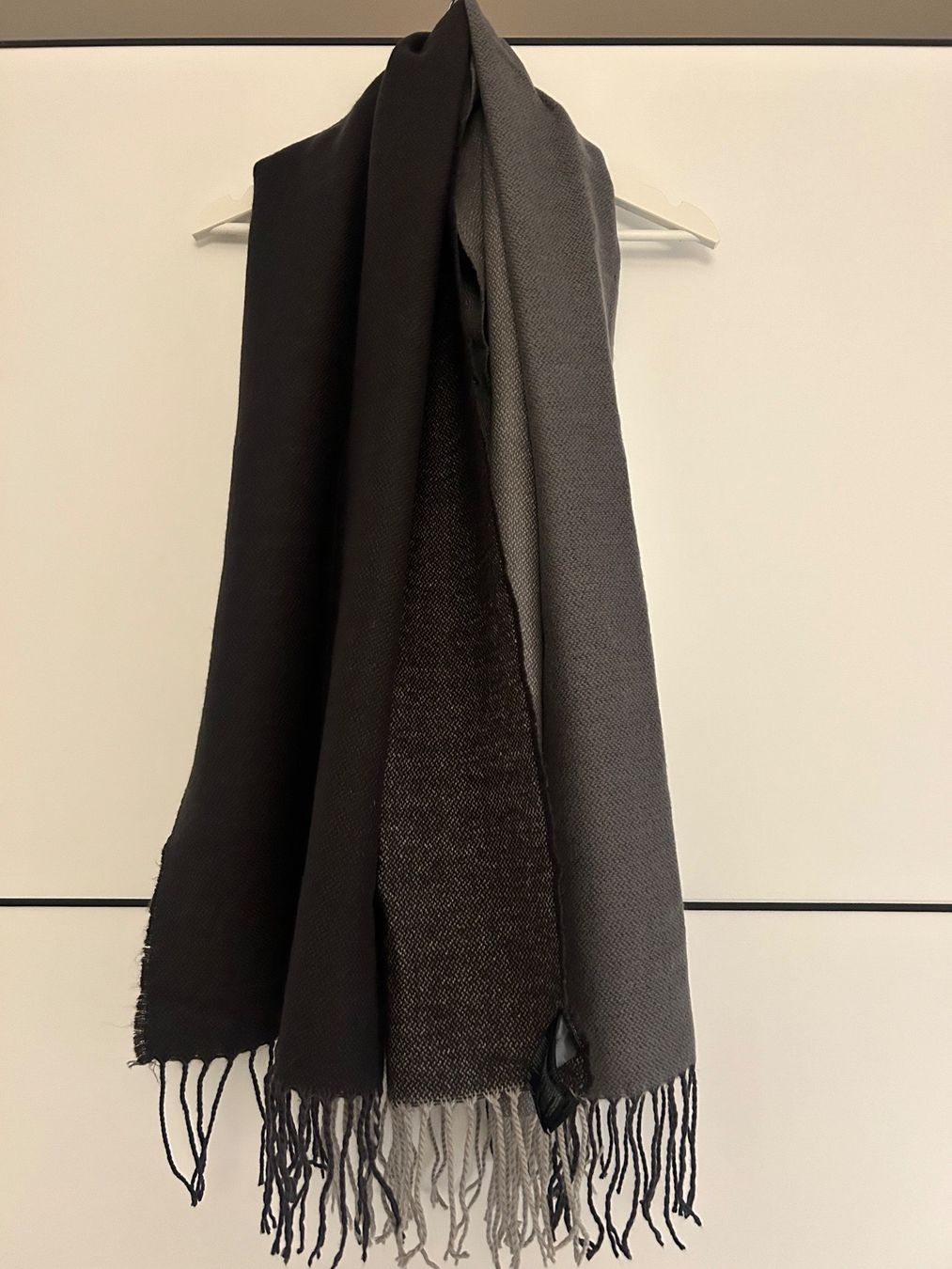 H&M Foulards & écharpes: Schal – D'occasion à Zürich par AJO91 1