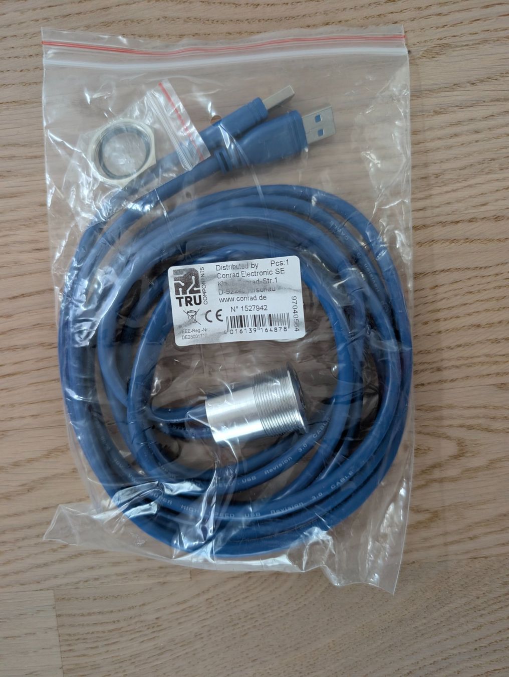Elektronikbauteile: USB Steckverbinder – Neu und originalverpackt aus Thalwil von Tgatga 1