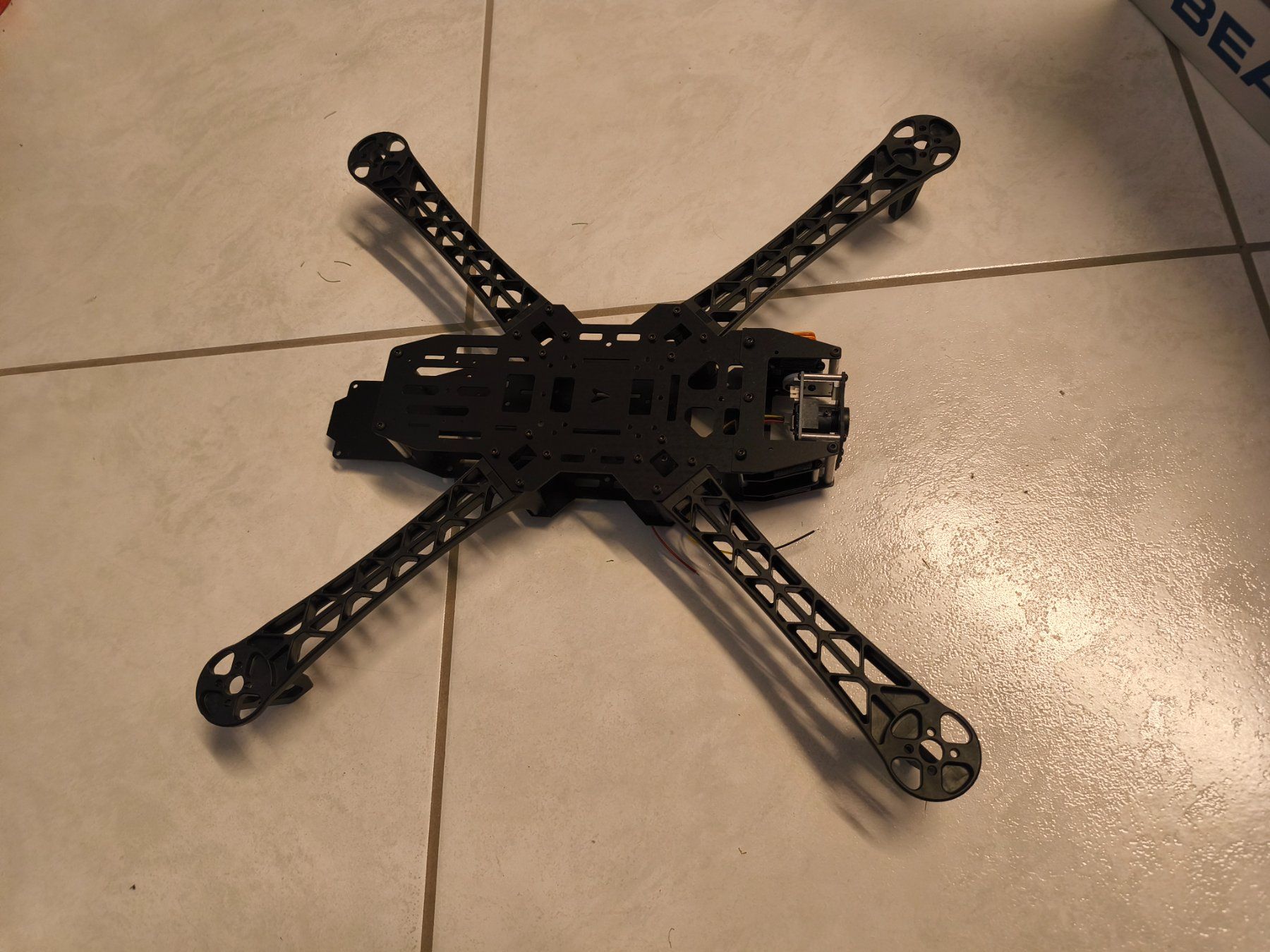 Modellismo RC: Multicopter Chassis inkl. Kamera – Nuovo (secondo la descrizione) da Münchwilen TG venduto da PPELF