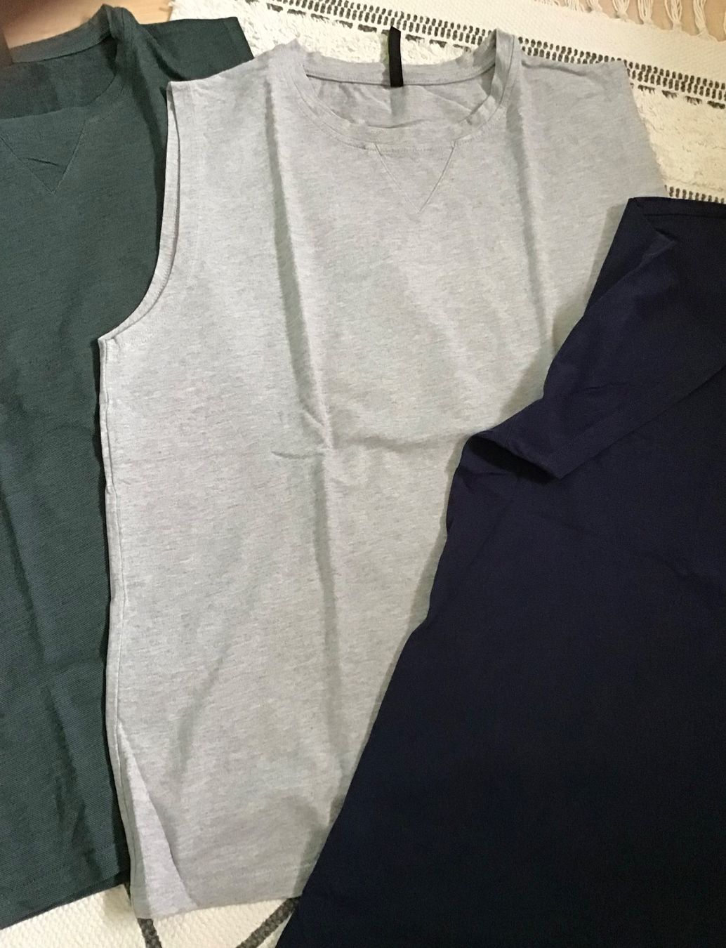 T-Shirts: Shirt Paket Gr. L – Gebraucht aus Niederuzwil von Mala 2