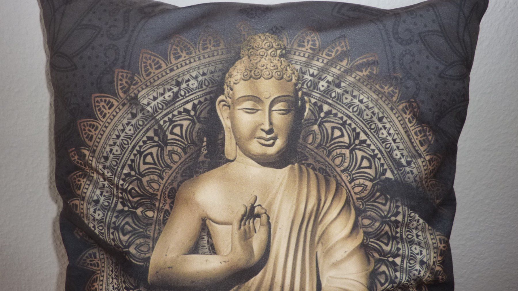 Kissen: neues budda kissen – Neu (gemäss Beschreibung) aus Füllinsdorf von pmarkus 1