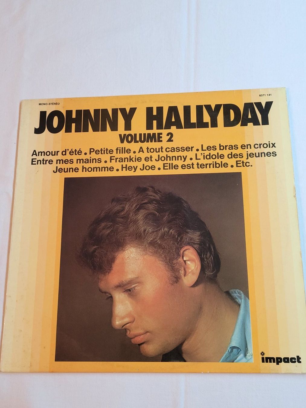 Dischi in vinile: Vinyle Johnny Hallyday Volume 2 Impact – Usato da La Chaux-de-Fonds venduto da reu_kx5l