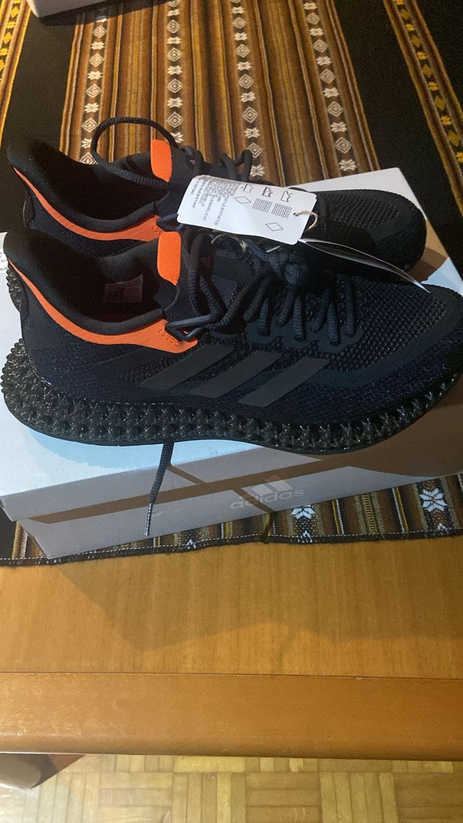Scarpe da uomo: Adidas 4D -  nuove - Misura 42 – Nuovo e nell'imballaggio originale da Melano venduto da dar_925j