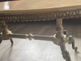 Marmor-Couchtisch