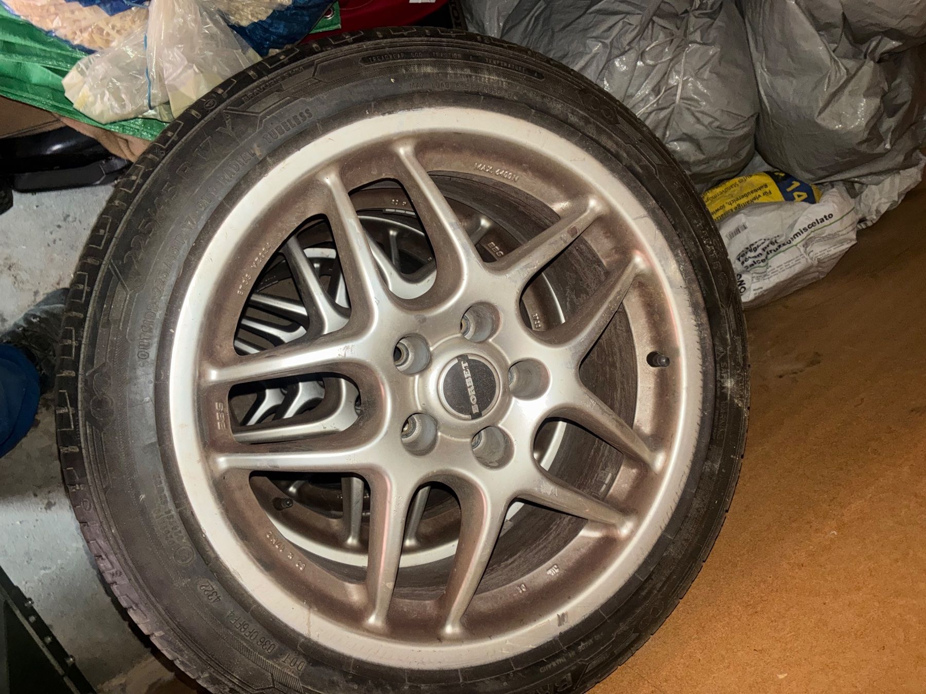 VW Automobili: VW Passat Stationswagen V6 4-Motion, – Usato da Häutligen venduto da Ulim6115 9