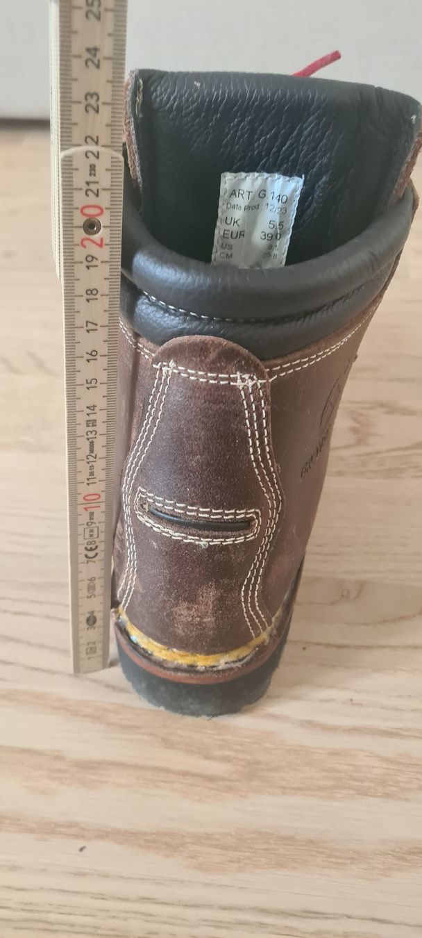 Scarpe da donna: Handcrafted women's hiking boots by Gronell – Nuovo (secondo la descrizione) da Zürich venduto da sut_6hqn 4