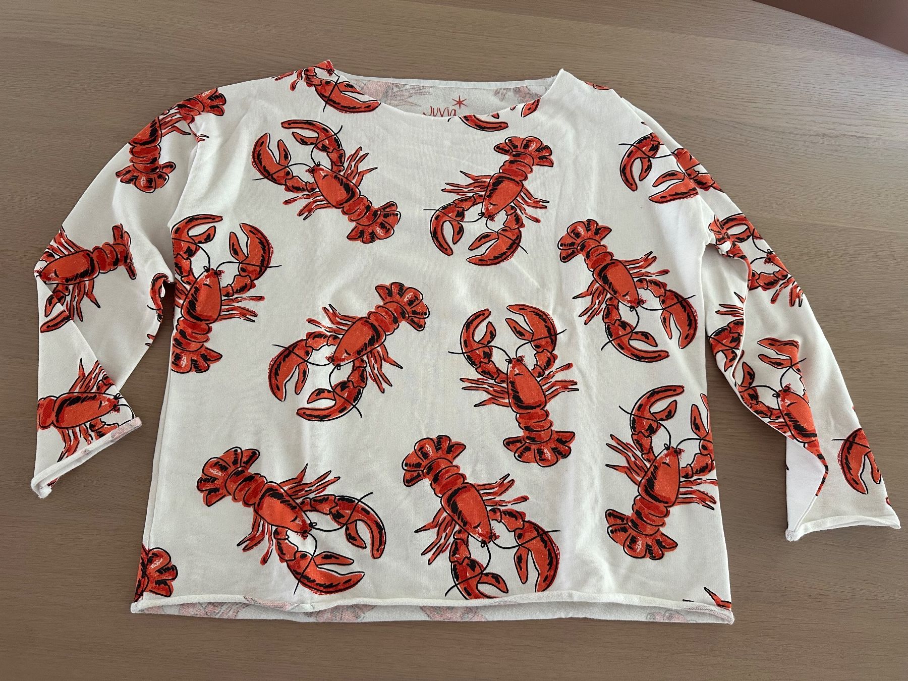 Pullover & Sweatshirts: Juvia Pulli – Gebraucht aus Zürich von Anniroc016
