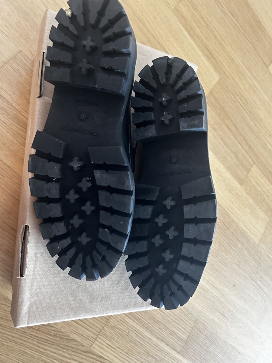 Stuart Weitzman Scarpe da donna: Stuart weitzman leather loafers size 35 – Usato da Zug venduto da day_9ph6 3