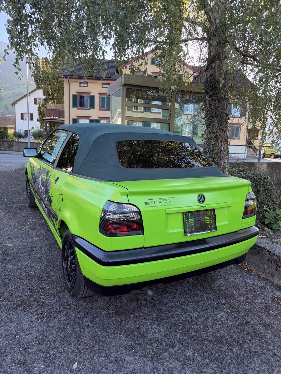 VW Automobili: Mfk 28.8.26 golf mk3 Cabrio – Usato da Grabs venduto da Maikscarworkshop 1