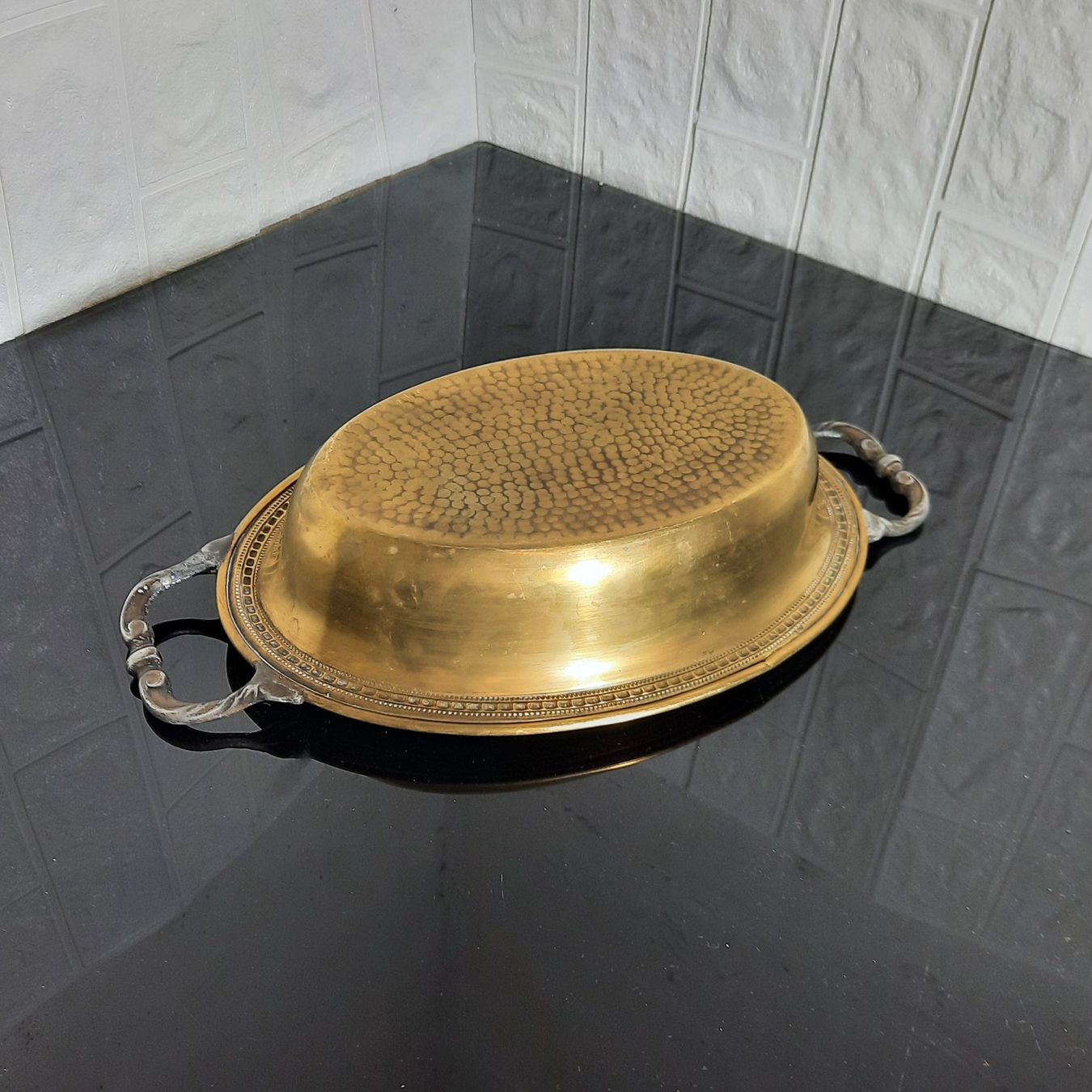 Töpfe: Ziselierte Topf aus Silber und Messing – Gebraucht aus Unterägeri von Altgoldschmuck 2