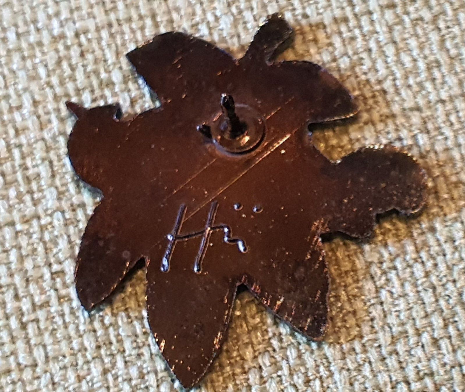 Spille & Fermagli: D028 - Kunst Pin Herbst Blatt Maler – Usato da Reinach BL venduto da Boston-Verkauf 1
