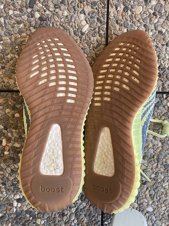 Chaussures hommes: Yeezy x Adidas 43 1/3 – D'occasion à Orselina par stefaniamenz 2
