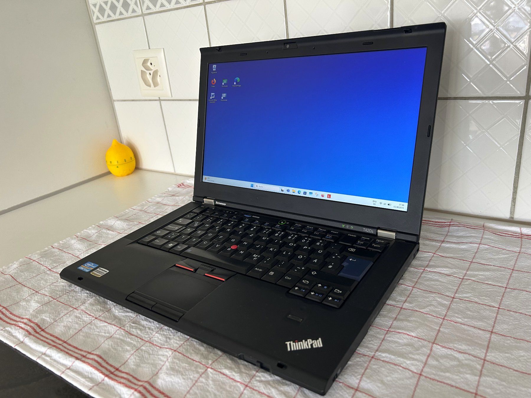 Lenovo Notebooks: Lenovo ThinkPad 420s (inklusive Dockingstation) – Gebraucht aus Dulliken von Superbad 1
