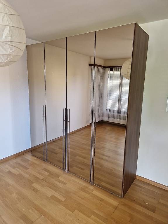 Armadi: Kleiderschrank mit Spiegeltüren – Usato da Basel venduto da earthwalker