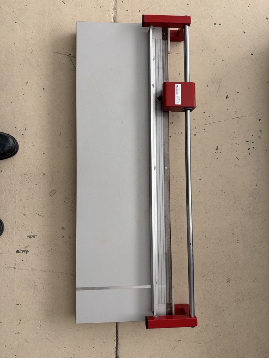 Alle Maschinen: Messerli Schneidemaschine Messerli gebraucht – Gebraucht aus Zürich von frunzel_rinzel