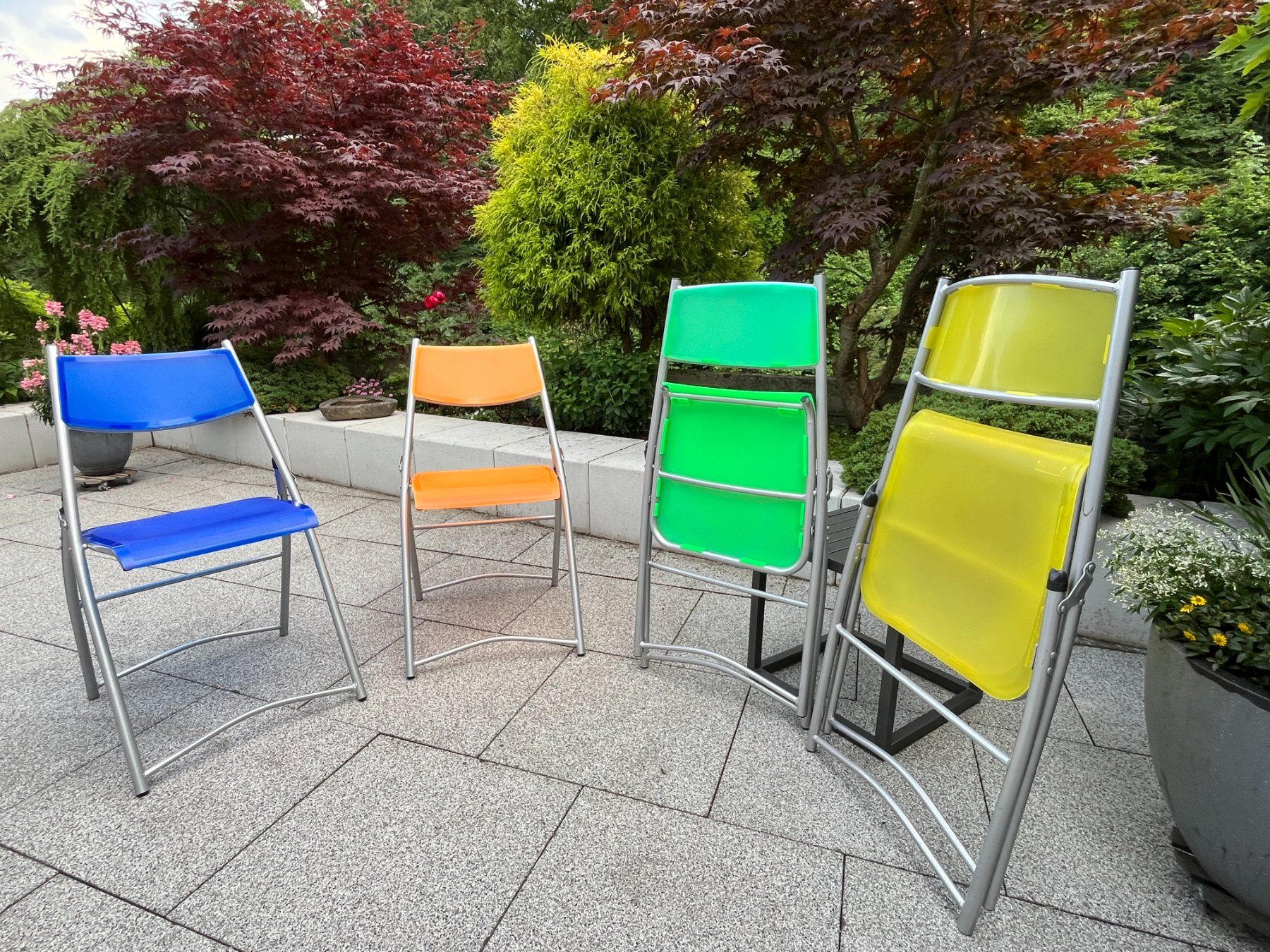 Sedie: 4 Garten-Klappstühle, bunt, mit Metallrahmen – Usato da Baden venduto da die_9vf9 1