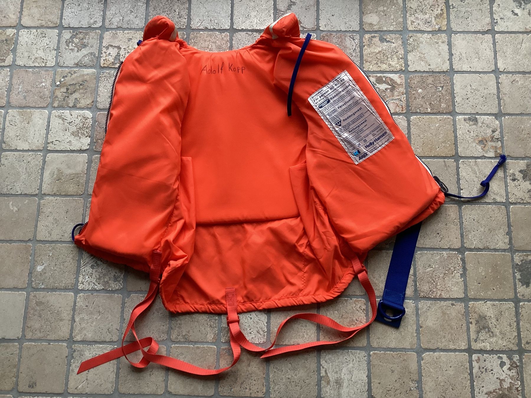 Helly Hansen Giubbotti di salvataggio: Feststoffschwimmweste Helly Hansen, 60-80 kg – Usato da Mörschwil venduto da Monzar 3