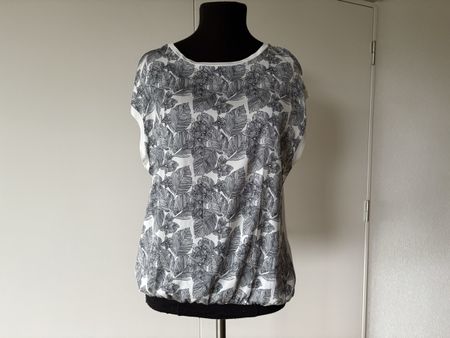 Paul Kehl Bluse 100% Viskose Weiss/dunkelblau NEU Gr. S