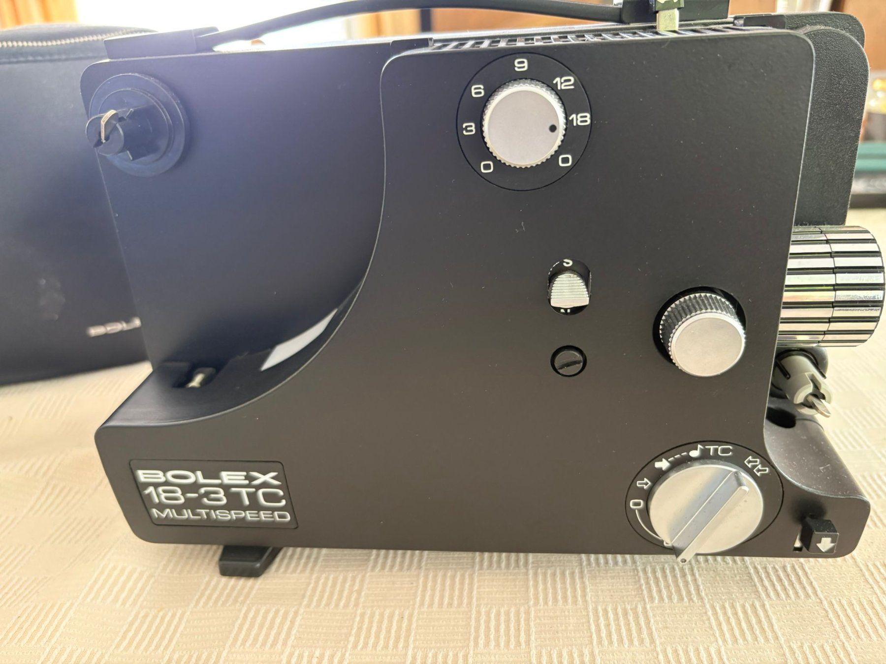 Bolex Proiettori: Bolex 18-3 TC Multispeed Super-8 Projektor – Usato da Islisberg venduto da Rower99 2