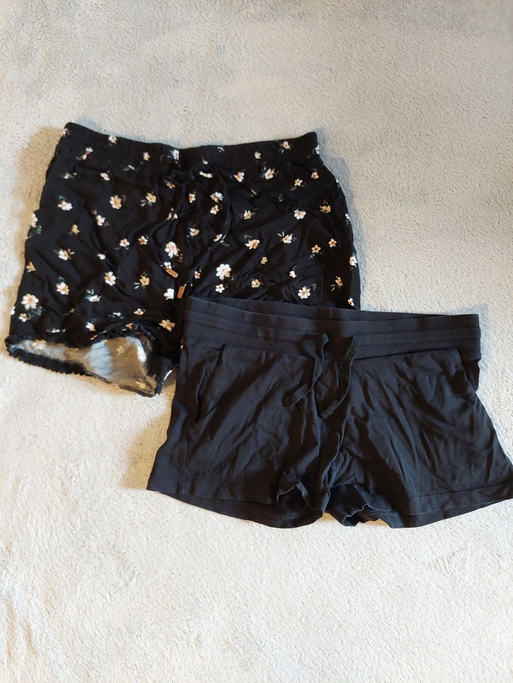 Lotti di vestiti: Shorts Damen 5er Pack – Usato da Bauma venduto da selunchen 2