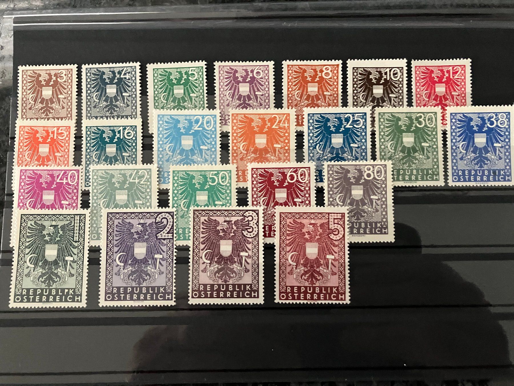 Tous les timbres: Briefmarken Österreich. – Neuf (Voir description) à Bolligen par Isebo