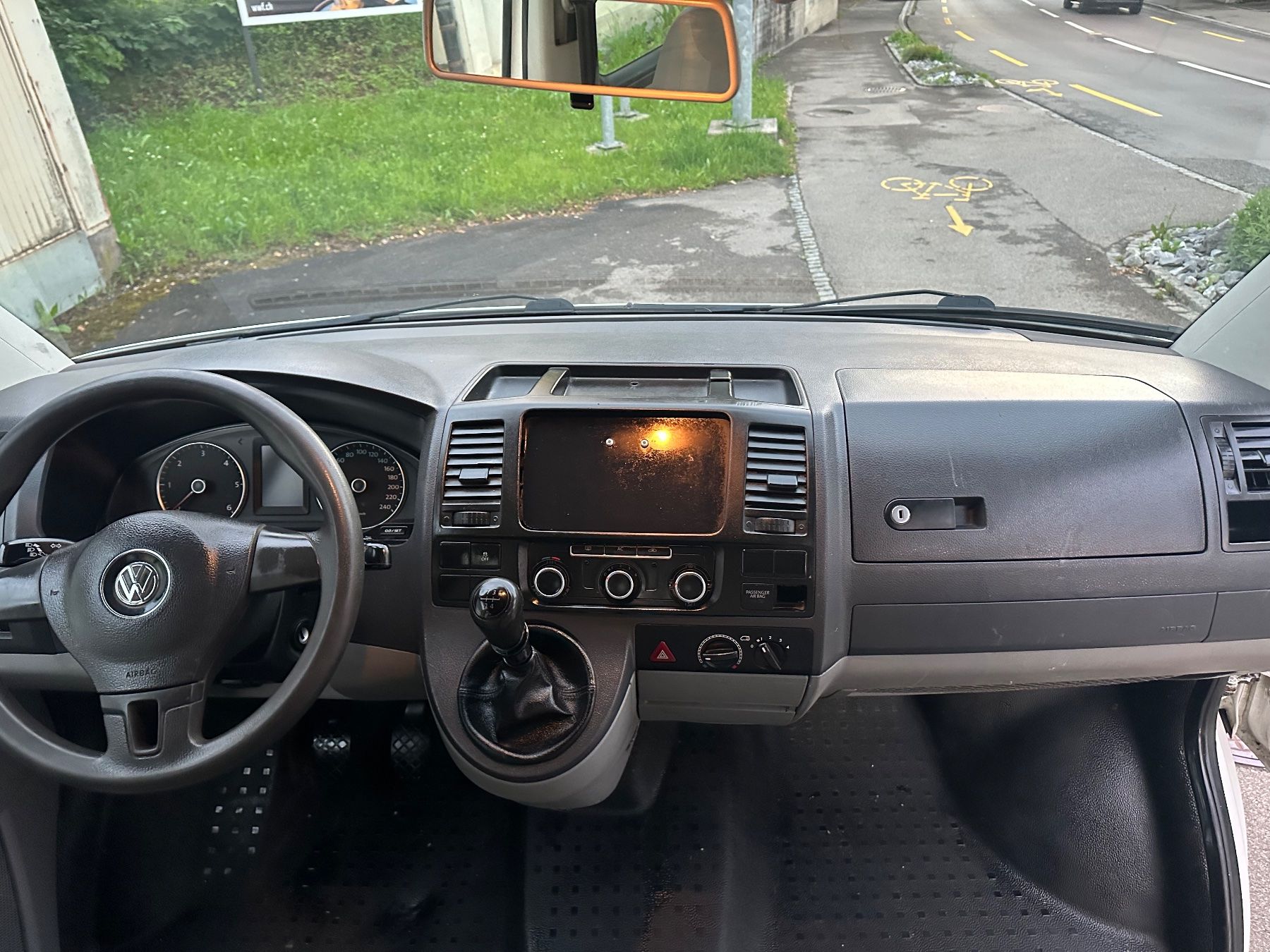 VW Nutzfahrzeuge: *****VW T5 Kombi 2.0 TDI***** – Gebraucht aus St. Gallen von maxi1979 5