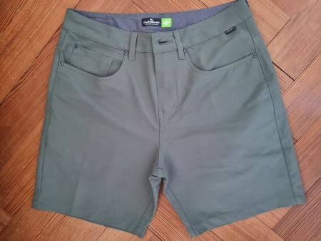 Quicksilver Amphibian Shorts Gr. 30 (neu)