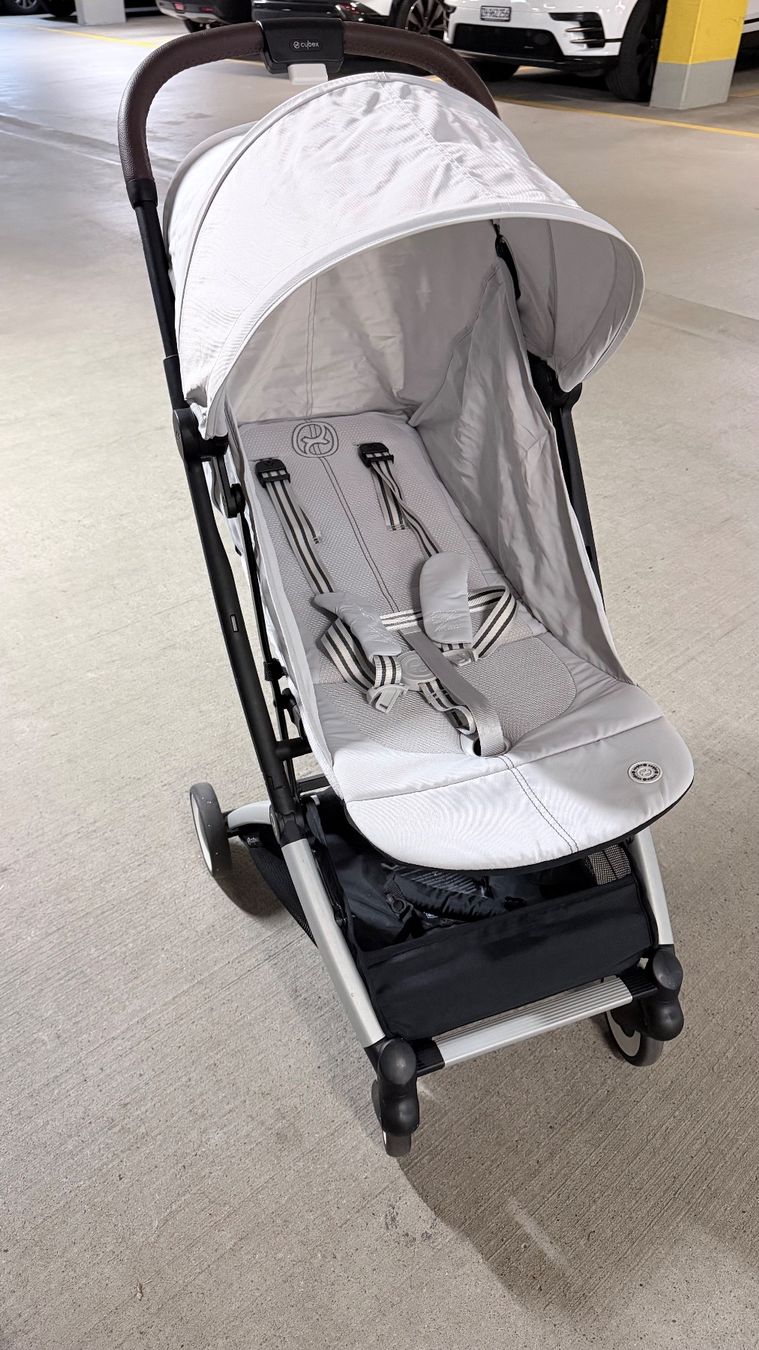 Cybex Carrozzine: CYBEX Orfeo grey Plus Adapter – Usato da Urdorf venduto da mar_5dn7 4