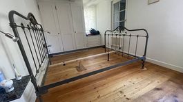 Antikes französisches Bettgestell 