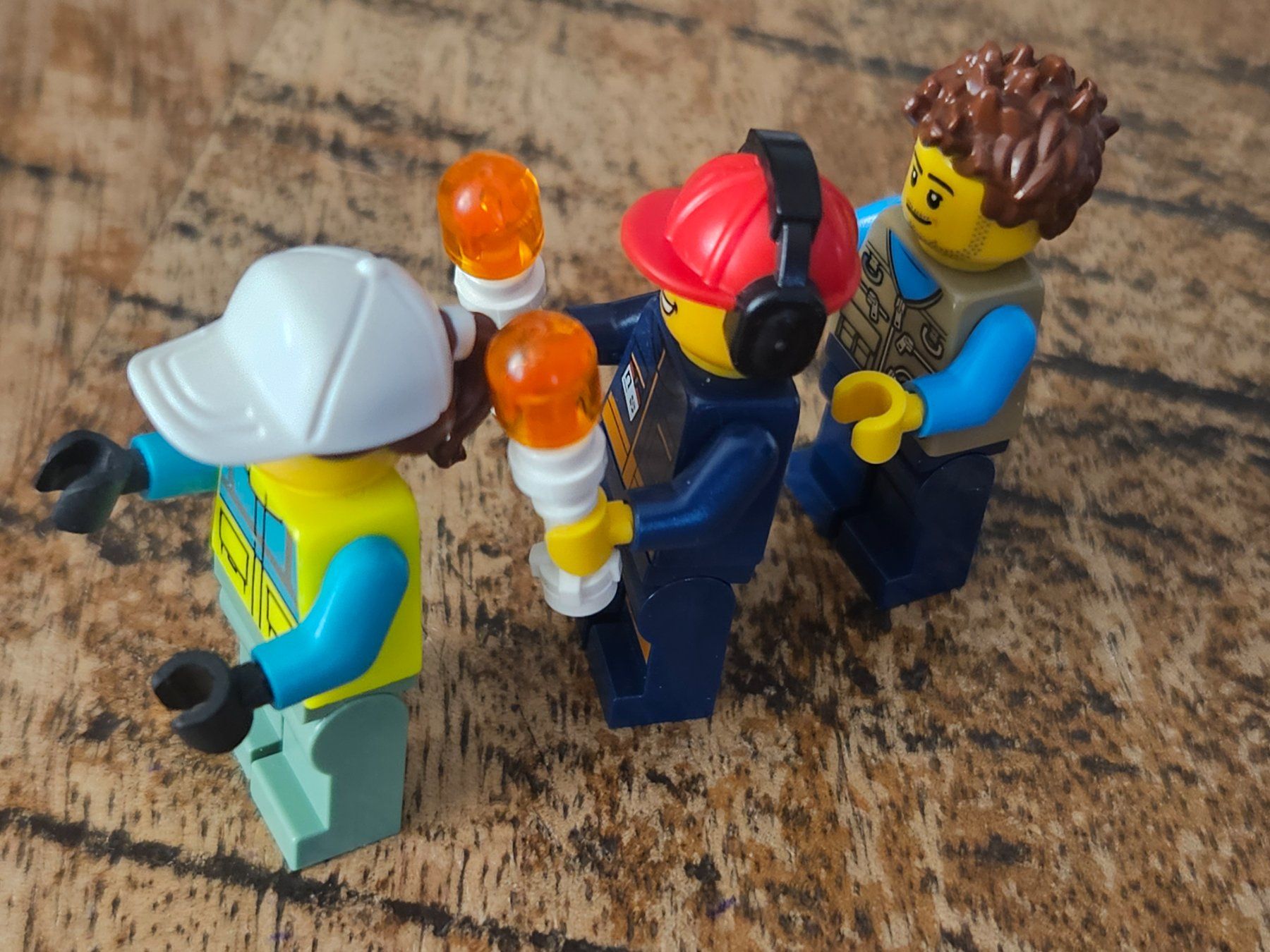 Lego Kit di costruzioni: lego lot de 3 figurines – Usato da Confignon venduto da Ecrofigs 2