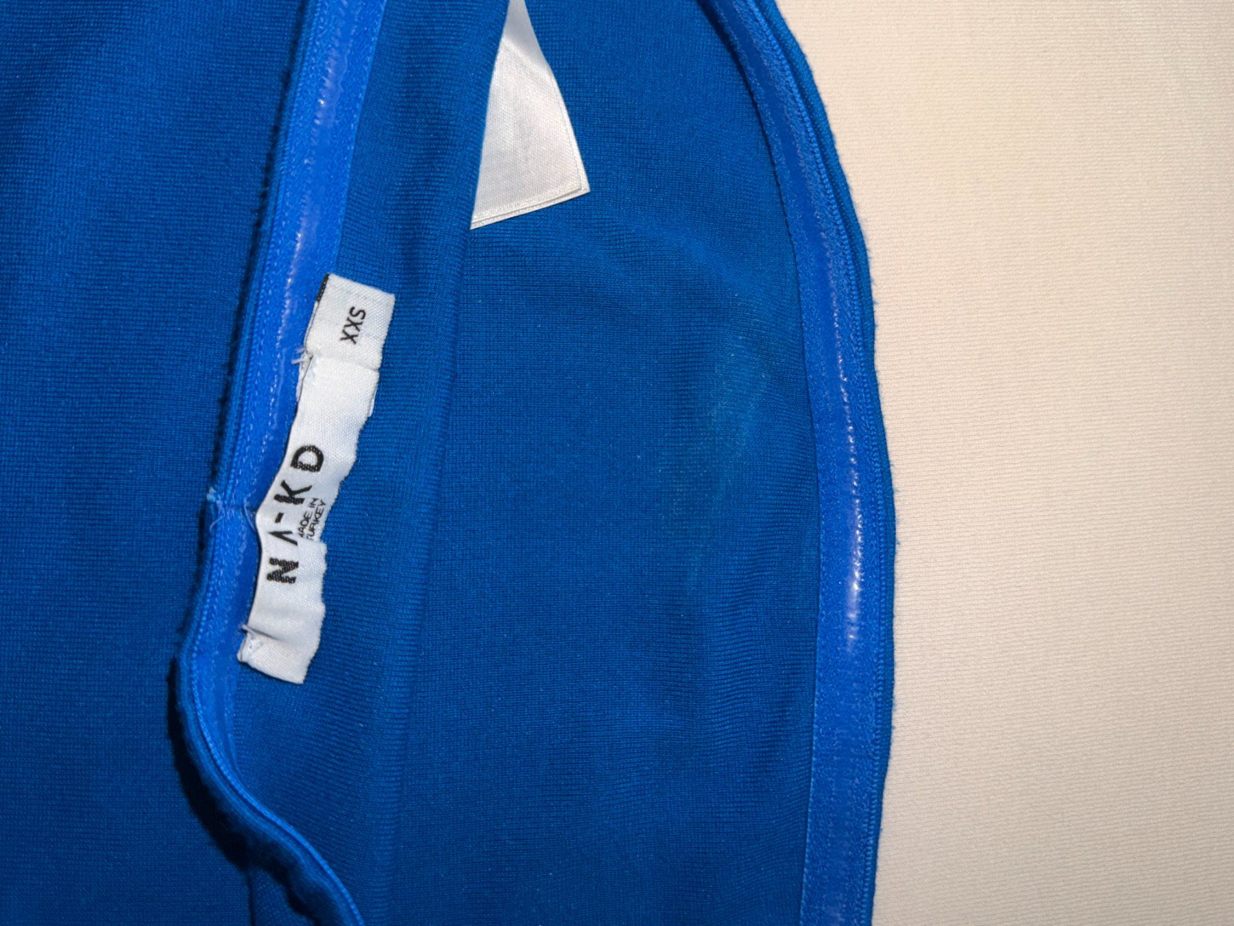 Na-kd Tops: NA-KD Bandeau Top – Gebraucht aus Dübendorf von ilazzi 2