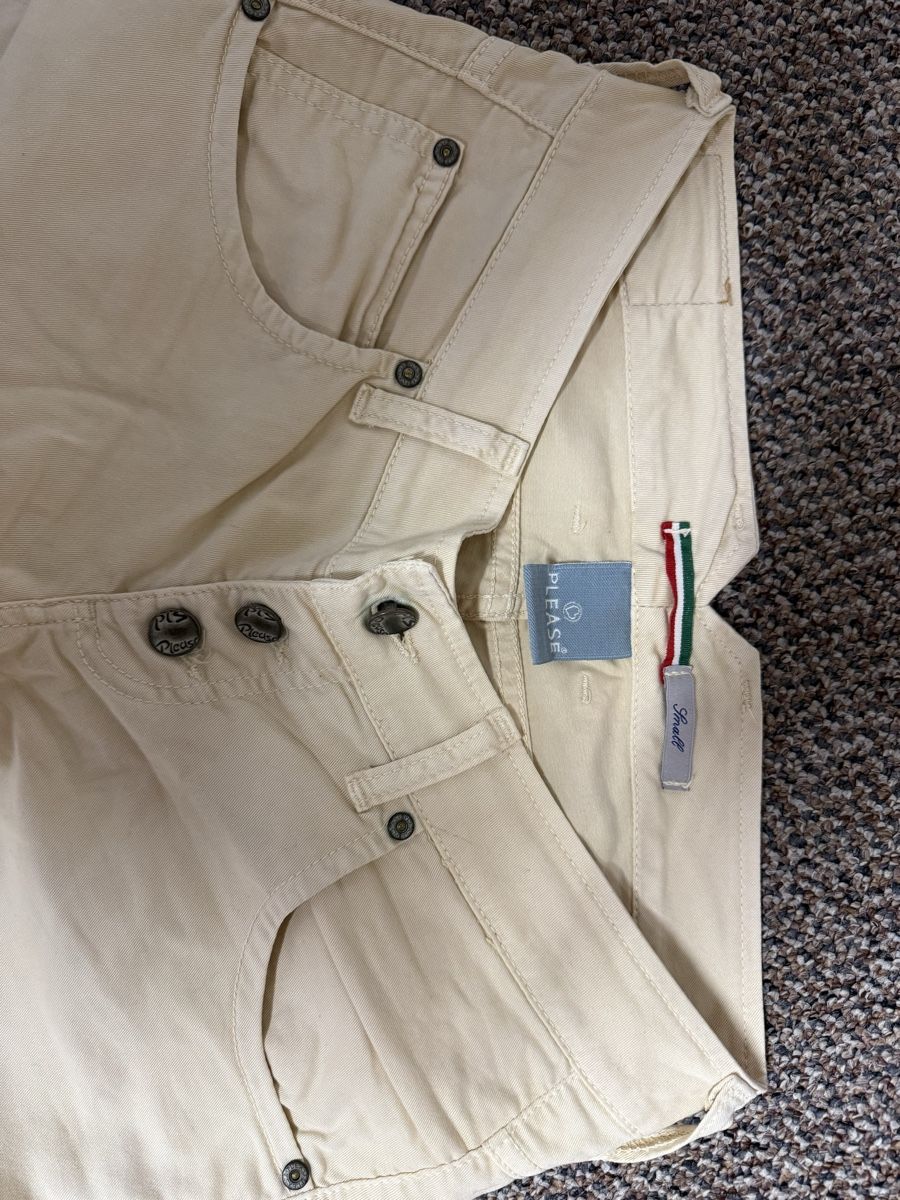 Pantaloni: Please hose – Usato da visp venduto da Kmemo1 1