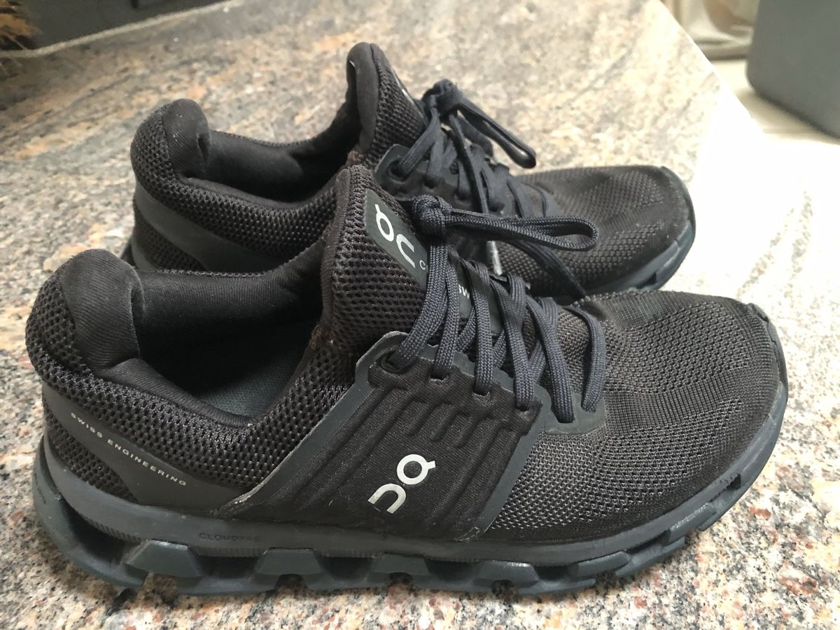 On Chaussures garçon: On Turnschuhe Kinder – D'occasion à Uster par vladi2809