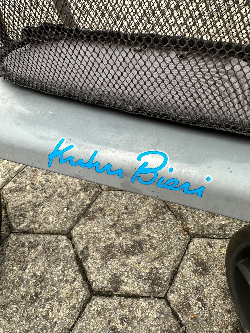 Ausili per la deambulazione: Rollator Active grau gebraucht mit Sitz und Korb – Usato da Cham venduto da Floeckli010 6