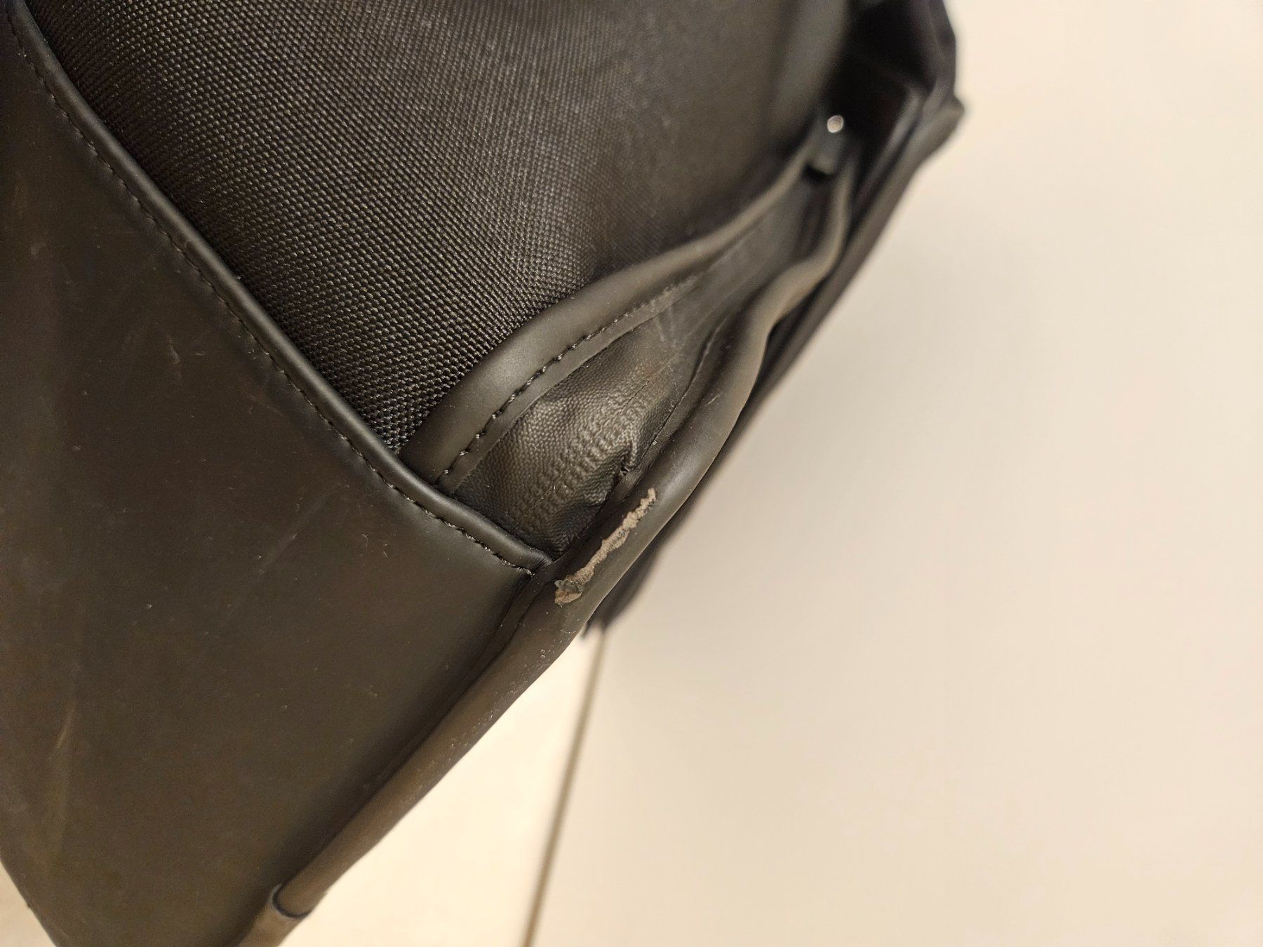 Kapten & Son Rucksäcke: Kapten & Son - Lund Pro All Black – Gebraucht aus Thalwil von lyulat 1