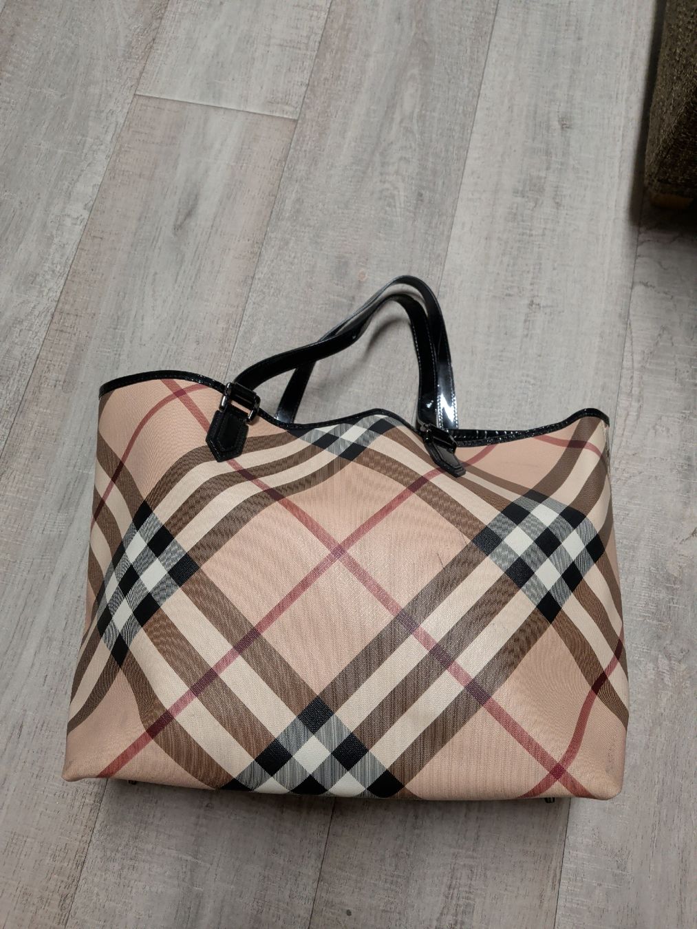 Burberry Taschen für Damen: Burberry Shopper mit pochette – Gebraucht aus Solothurn von Fleur73 1