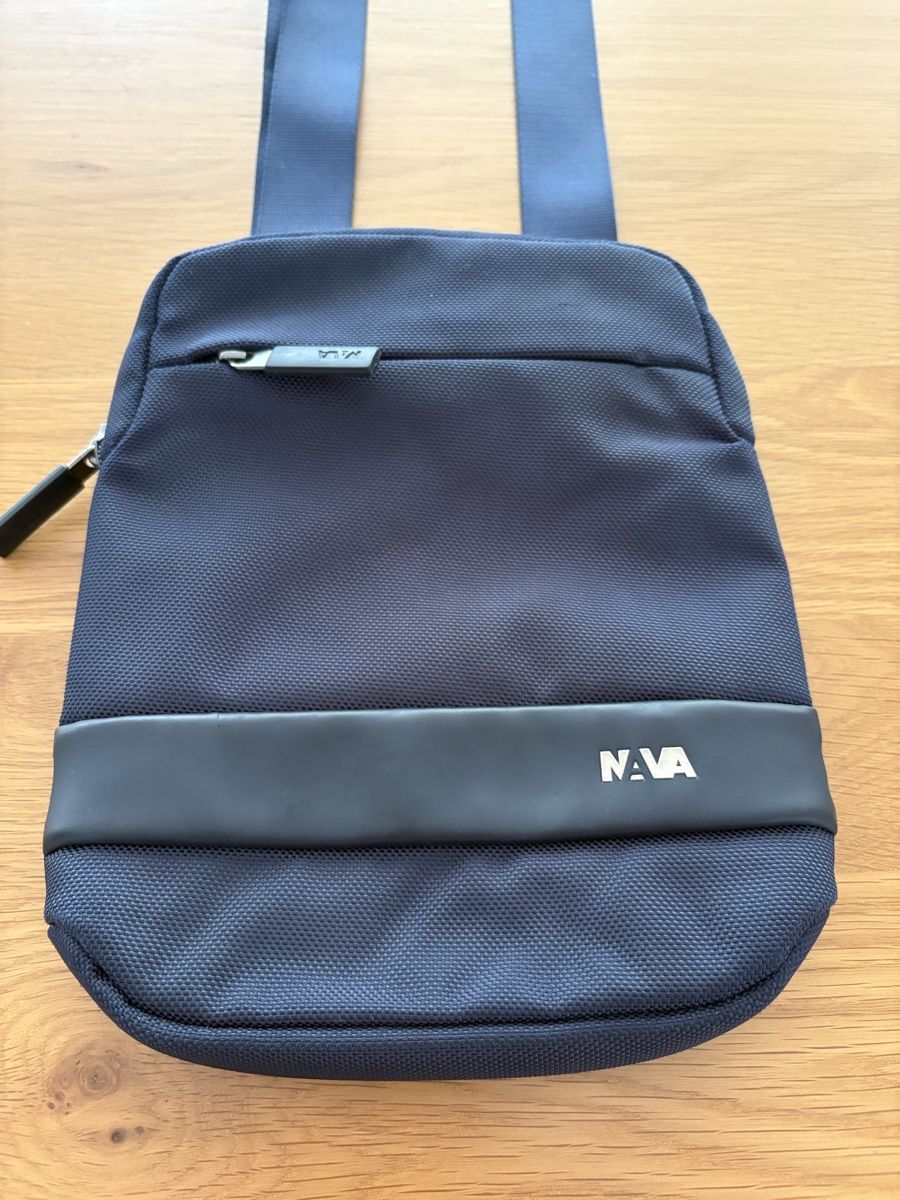 Altro in  Abbigliamento & Accessori: Borsa NAVA unisex blu tracolla usata – Usato da S. Antonino venduto da LIKA91 1