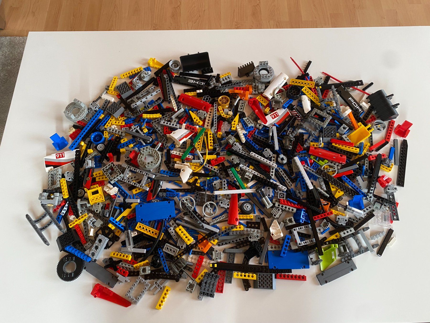 Lego Giocattoli: LEGO - VIELE - VERSCHIEDENE - TECHNIK - TEILE – Usato da Gelterkinden venduto da ajdt4