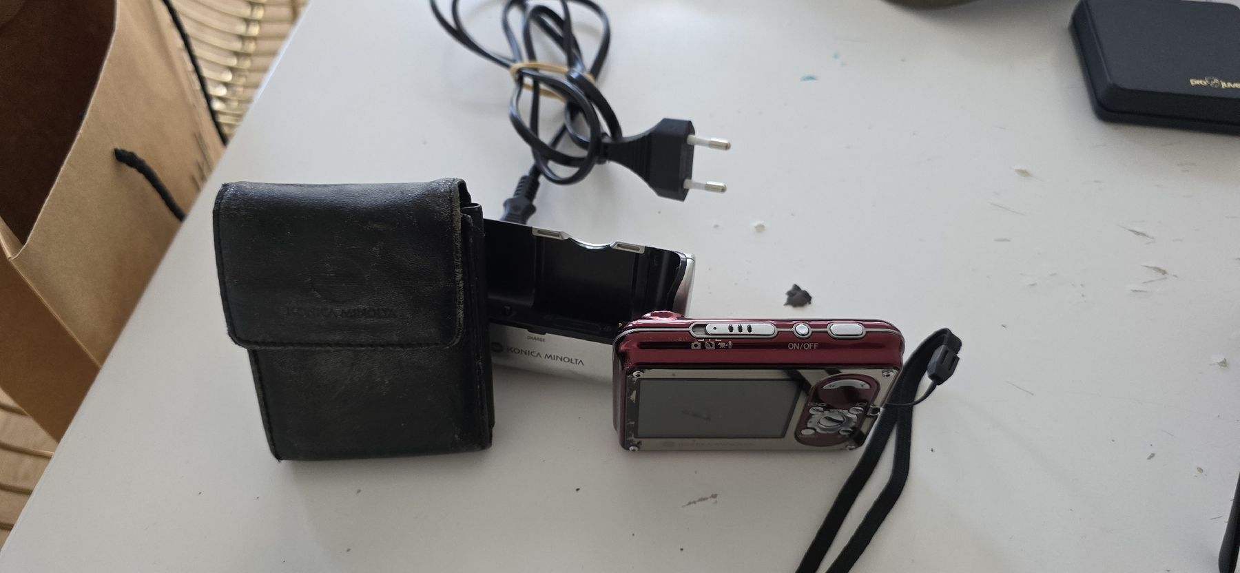 Konica Fotocamera: Digitalkamera Konica Minolta Dimage X1 mit Zubehoer – Usato da Moosseedorf venduto da dfe_s5hz 2