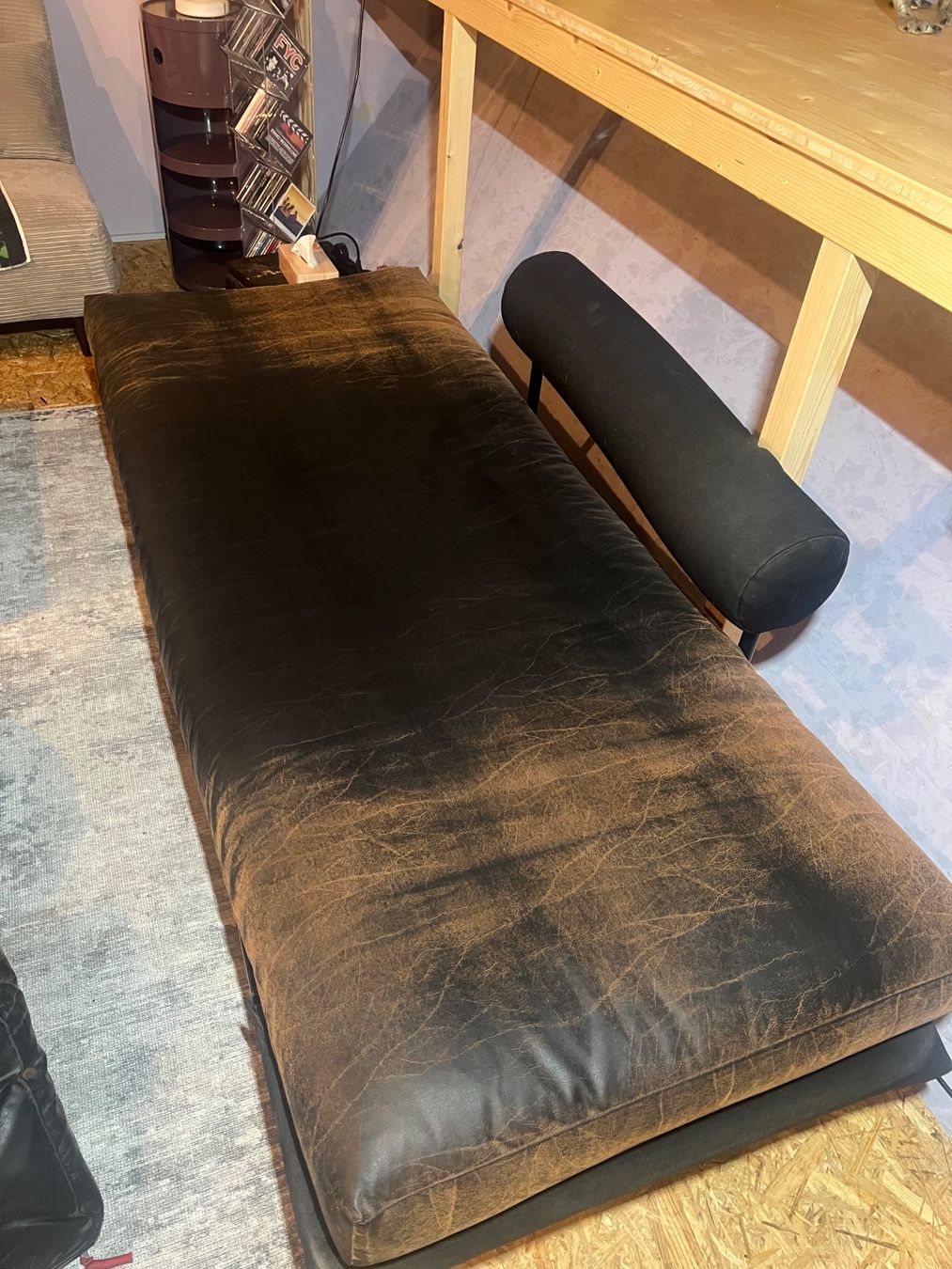 Divani: Canapé lit futon en cuir – Usato da Gollion venduto da stepmett11 3