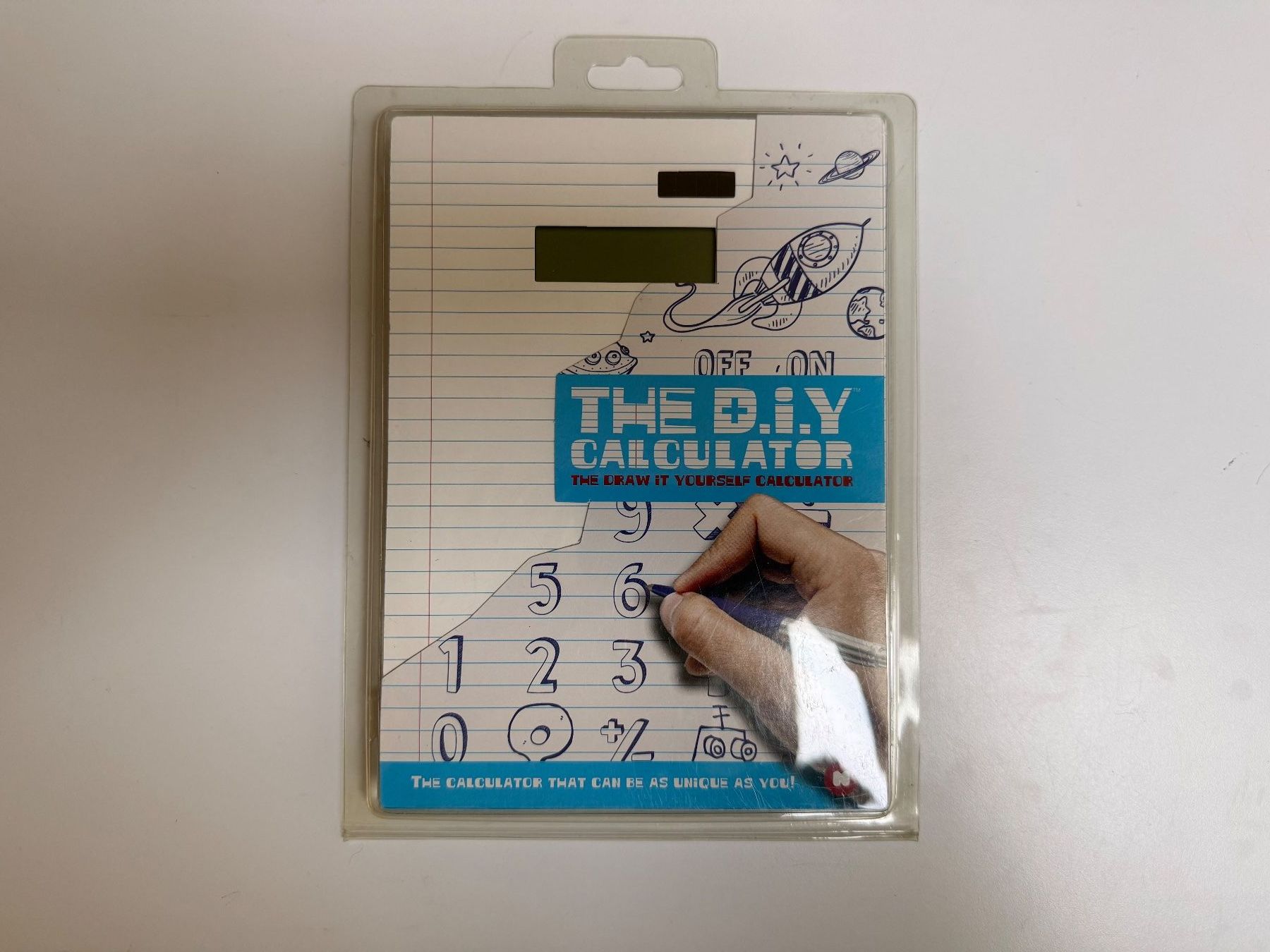 Calcolatrici tascabili: Taschenrechner The D.I.Y. Calculator Neuware – Nuovo e nell'imballaggio originale da Zug venduto da isdach